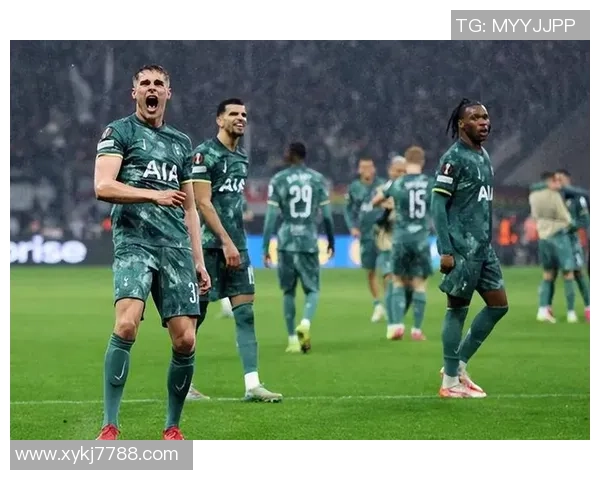 曼联主场迎战巴黎次回合较量能否逆转晋级欧冠八强之路